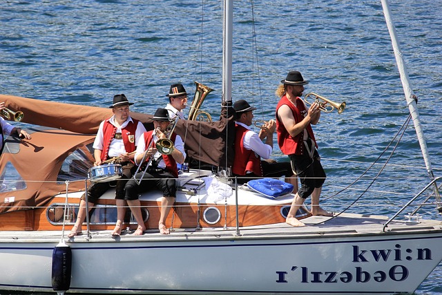 贝尔虽然长 贝尔虽然长